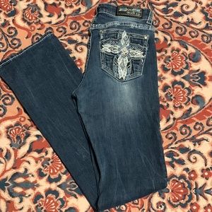 Selling these Grace in LA jeans because they don’t fit. Only Worn once